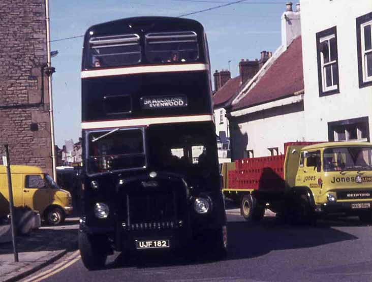 Lockeys Daimler CSG6 Metro Cammell UJF182